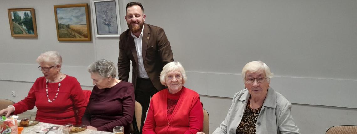 Dzień Babci i Dziadka w Klubie Seniora